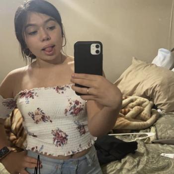 Babysitter in Oklahoma City: Val