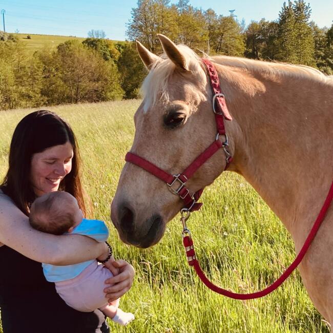 Babysitter Job in Saint-Léger: Ismérie