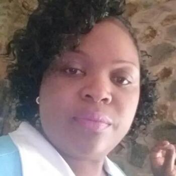 Babysitter in Dubai: Paidamwoyo esther nerwande