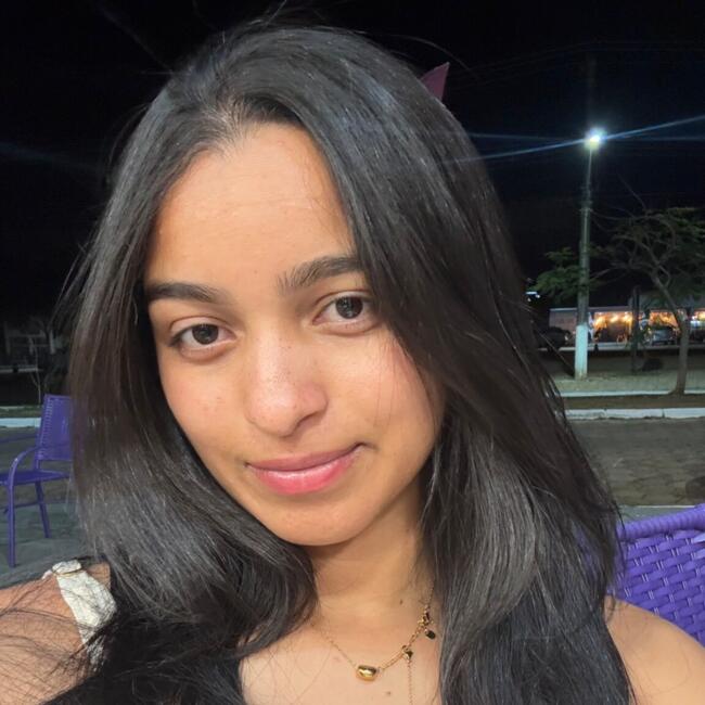 Babysitter in Pero Pinheiro: Ana Beatriz