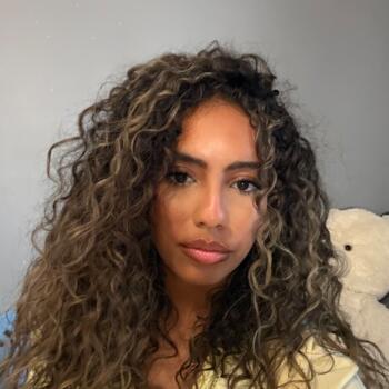 Babysitter in Eaubonne: Hafsa