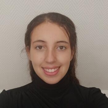 Babysitter in Angers: Farah