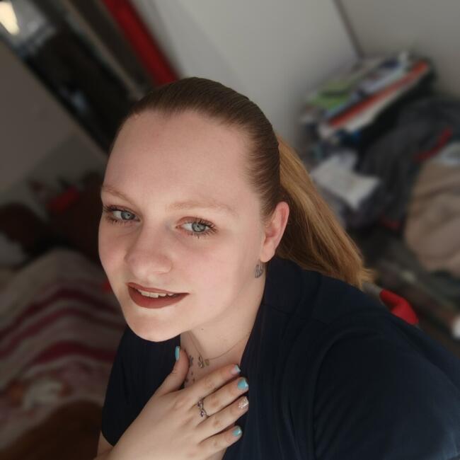 Babysitter in Montreuil-Bellay: Eva