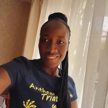 Babysitter Nairobi: Gloria