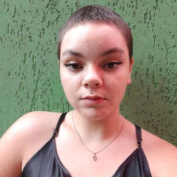 Babá Embu das Artes: Paola dos Santos