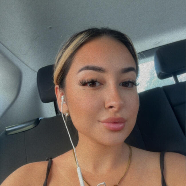 Babysitter in London: Reem