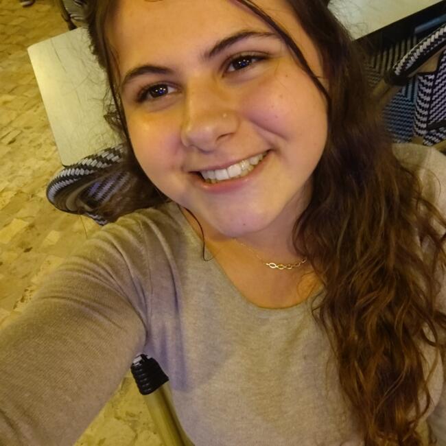 Babysitter em Parede: Angelina