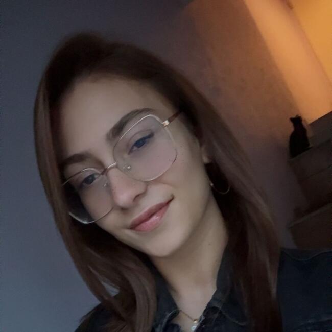 Babysitter in Pétange: Melo