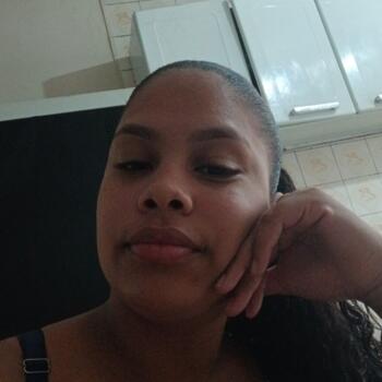 Babysitter in Aracaju: Laila