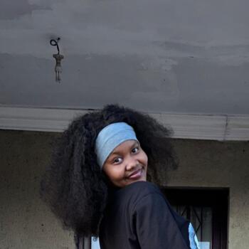 Babysitter in Midrand: Genilee