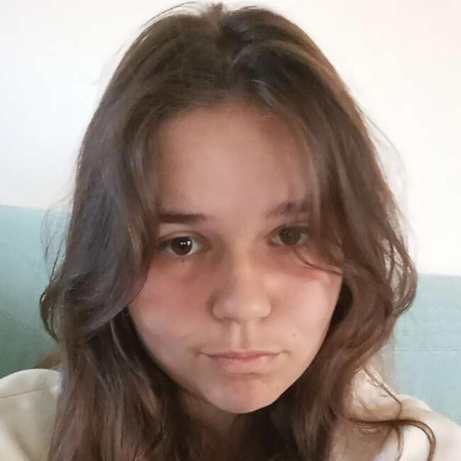 Babysitter in Rodez: Jade