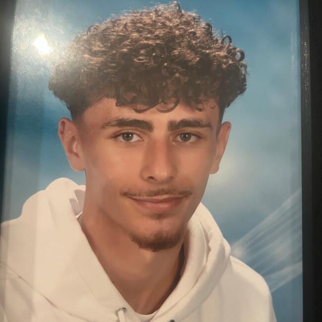 Babysitter in Fretin: Lucas