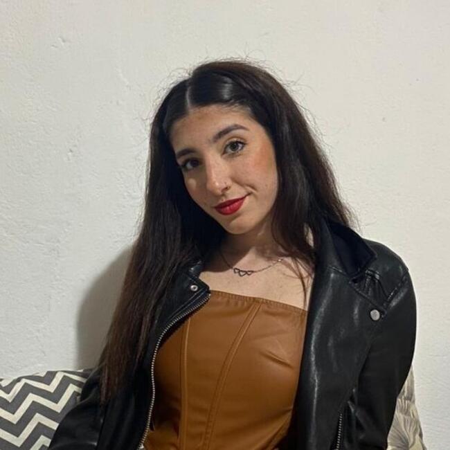 Babysitter in Funes: Valentina