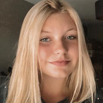 Oppas in Overrepen: Emily