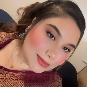 Babysitter in Paris: Sadiya