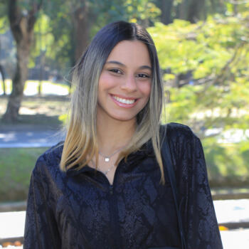 Babysitter Rio de Janeiro: Thaina