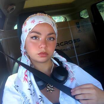 Baby-sitter Pontault-Combault: Dounia