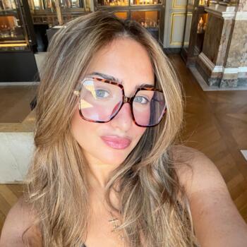 Babysitter στην περιοχή Νίκαια: Anissa
