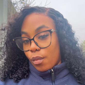 Babysitter in Chesterfield: Tomilola