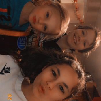 Babysitter in Milwaukee: Lauren