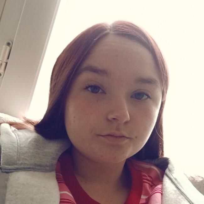 Babysitter in Cholet: Emma