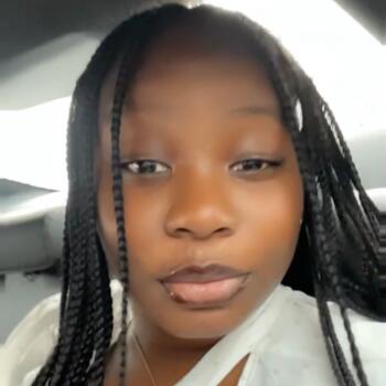 Babysitter Oldham: Oluwatomiwa Deborah