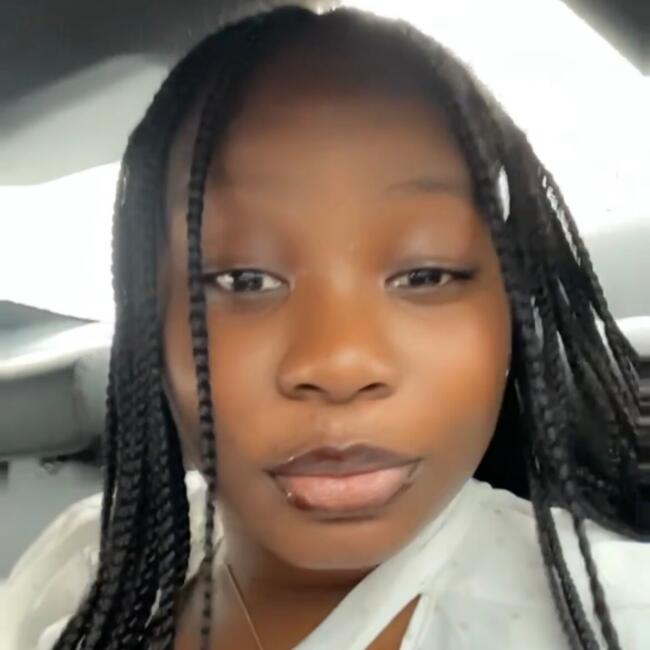 Babysitter in Oldham: Oluwatomiwa Deborah