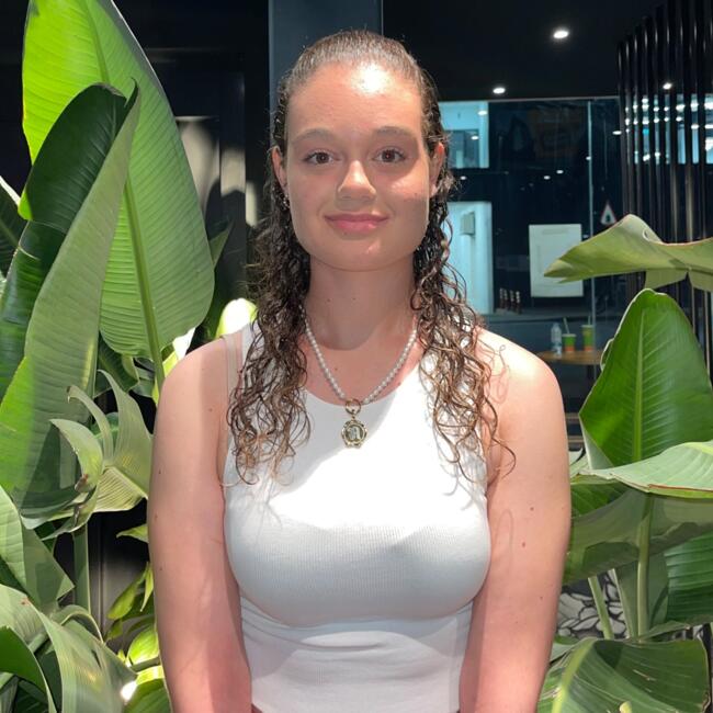Babysitter in Birkirkara: Amber