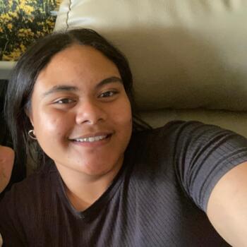 Babysitter in Mildura: Tina