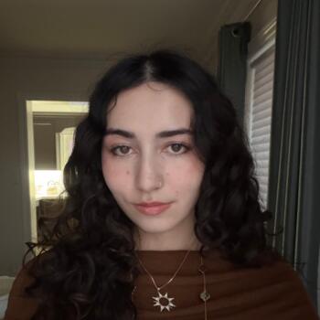 Babysitter in Mississauga: Emma