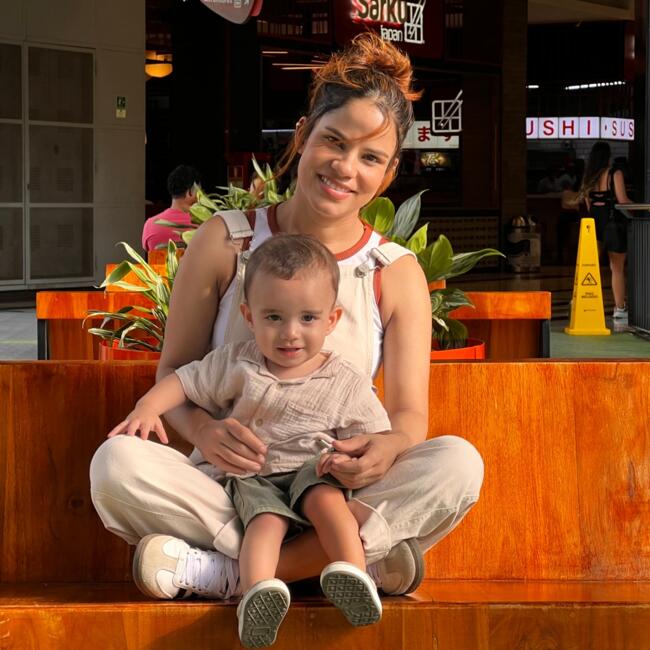 Δουλειά για babysitter στην περιοχή Μεδεγίν: Leidy