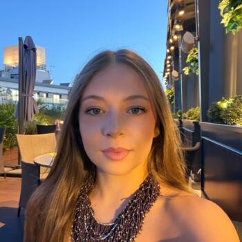 Babysitter in Seville: Lucía