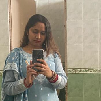 Babysitting job in Dehradun: babysitting job Vibhuti