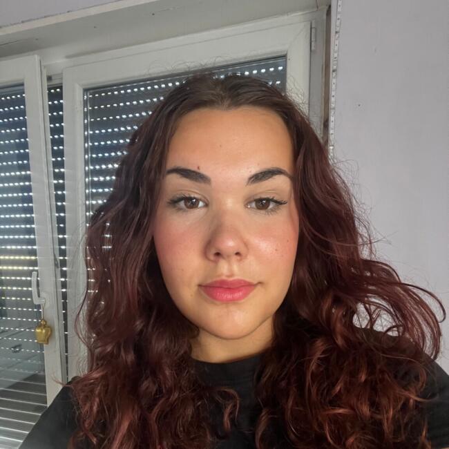 Babysitter in Seixal: Joana