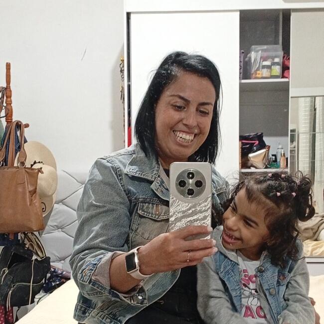 Emprego de babá em Salto de Pirapora: Gabriela