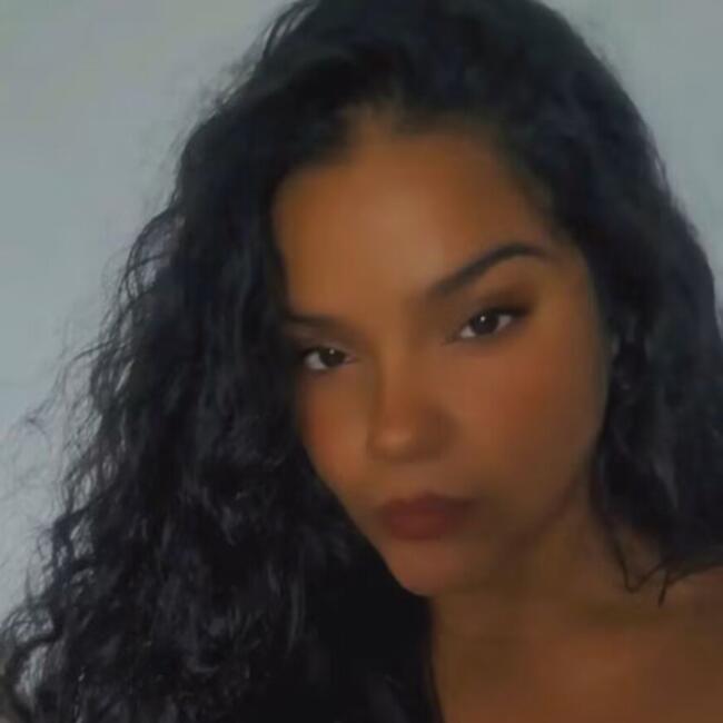 Babá em Águas Lindas de Goiás: Laryssa