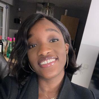 Babysitting job in Angers: babysitting job Laeti