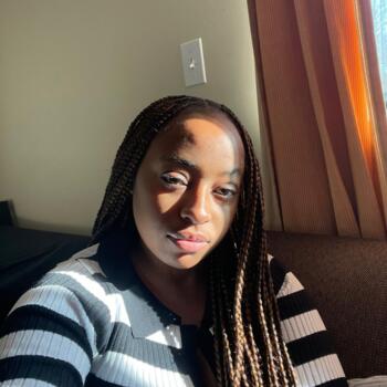 Baby-sitter Winnipeg: Ange