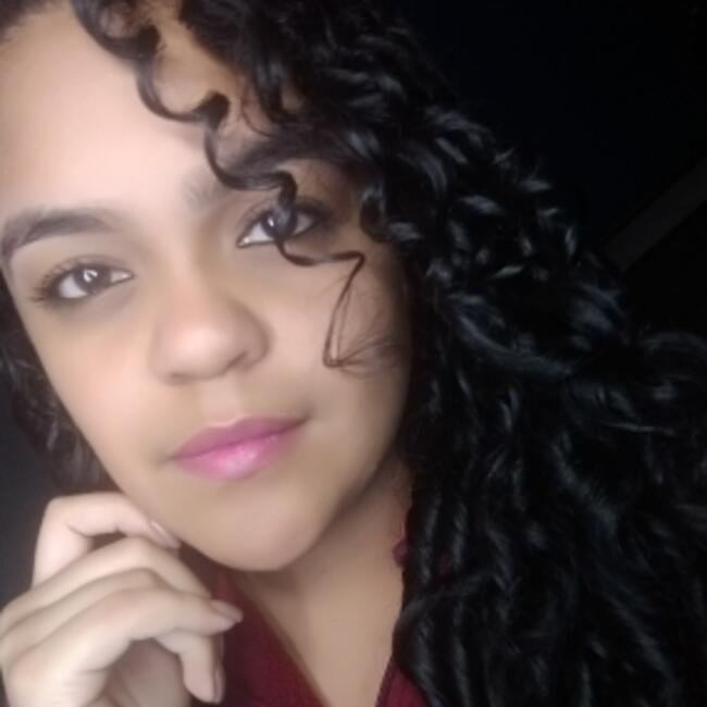 Babysitter in Belo Horizonte: Viviane