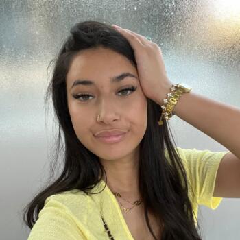 Babysitter in Bordeaux: Asma