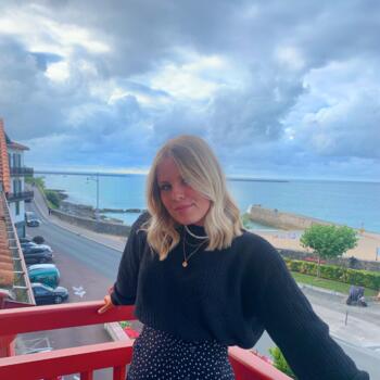 Babysitter in Neuville-sur-Saône: Elisa Lambrechts