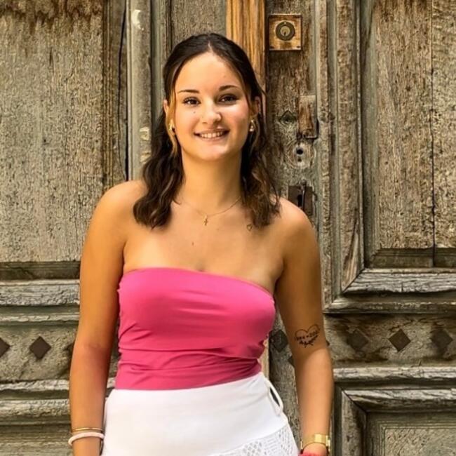 Babysitter in Carpentras: Léna