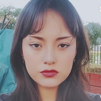 Niñera en Lima: Jaden Josephine