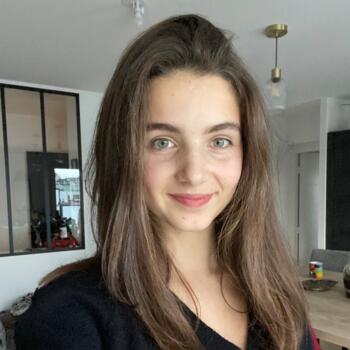 Babysitter in Rennes: Adele