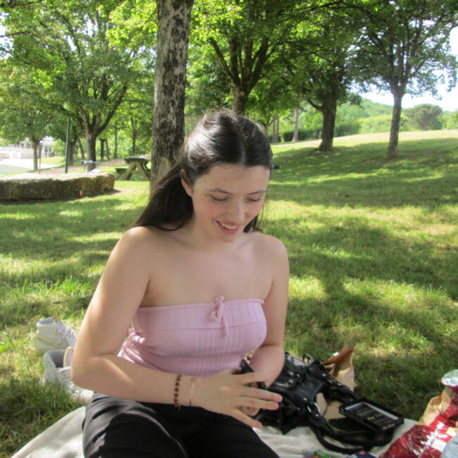 Babysitter in Brive-la-Gaillarde: Lucie