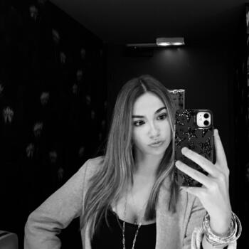 Babysitter in Beaumont: JEANNE