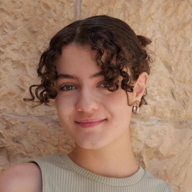 Babysitter in Lyon: Selina