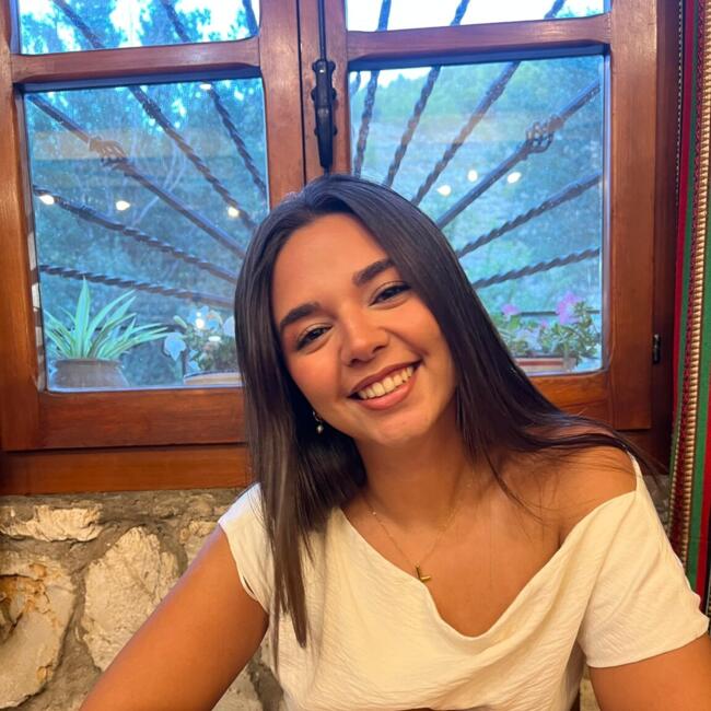 Niñera en Paiporta: Lucia