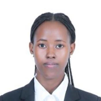 مربية أطفال في دبي: Tedno