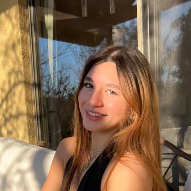 Niñera en Peñaflor: Clara